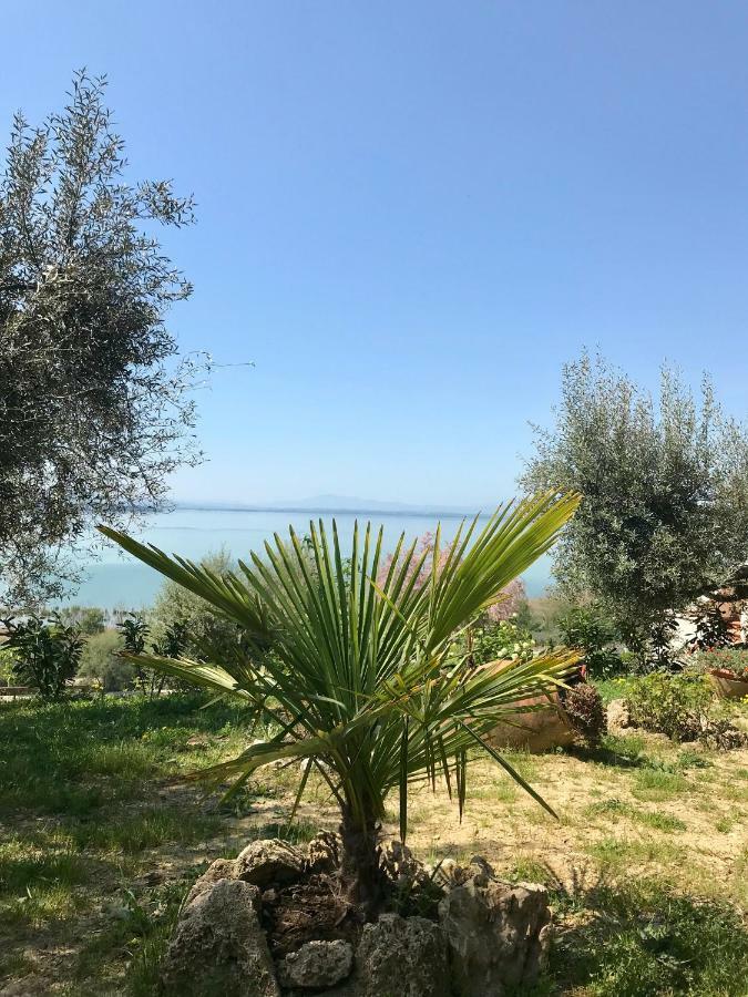 B&B Torre Del Lago Trasimeno Пасиняно сул Тразимено Екстериор снимка